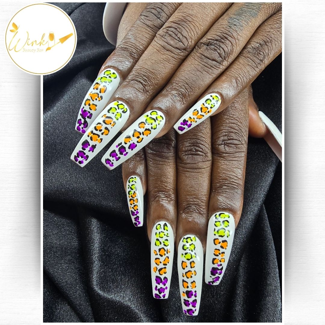 Wink Beauty Bar 1704